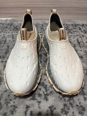 Kane Men's Revive AC